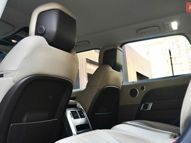 Білий Ленд Ровер Range Rover Sport, об'ємом двигуна 3 л та пробігом 81 тис. км за 63999 $, фото 52 на Automoto.ua