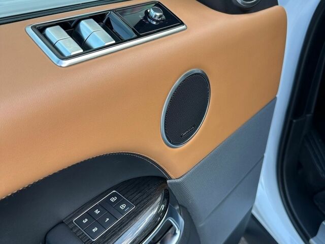 Білий Ленд Ровер Range Rover Sport, об'ємом двигуна 3 л та пробігом 146 тис. км за 49500 $, фото 12 на Automoto.ua