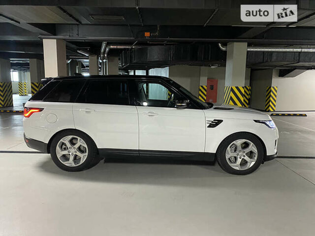 Білий Ленд Ровер Range Rover Sport, об'ємом двигуна 3 л та пробігом 67 тис. км за 84000 $, фото 2 на Automoto.ua