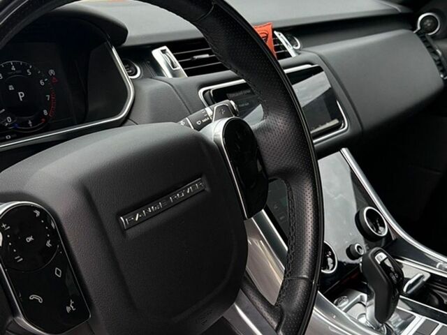 Білий Ленд Ровер Range Rover Sport, об'ємом двигуна 3 л та пробігом 38 тис. км за 55000 $, фото 29 на Automoto.ua