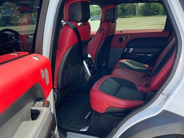 Білий Ленд Ровер Range Rover Sport, об'ємом двигуна 3 л та пробігом 134 тис. км за 55000 $, фото 43 на Automoto.ua