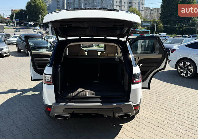 Білий Ленд Ровер Range Rover Sport, об'ємом двигуна 3 л та пробігом 39 тис. км за 75000 $, фото 11 на Automoto.ua