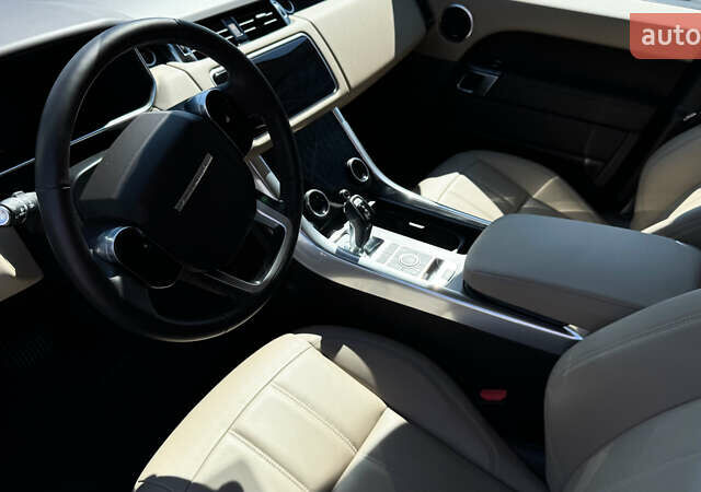 Білий Ленд Ровер Range Rover Sport, об'ємом двигуна 3 л та пробігом 39 тис. км за 75000 $, фото 61 на Automoto.ua