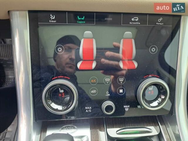 Білий Ленд Ровер Range Rover Sport, об'ємом двигуна 3 л та пробігом 59 тис. км за 70000 $, фото 16 на Automoto.ua