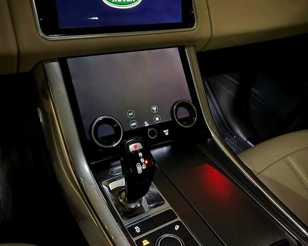 Білий Ленд Ровер Range Rover Sport, об'ємом двигуна 3 л та пробігом 78 тис. км за 65000 $, фото 10 на Automoto.ua