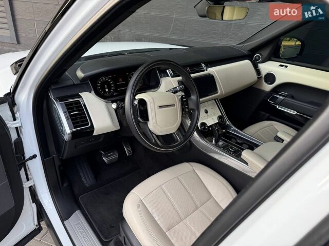 Білий Ленд Ровер Range Rover Sport, об'ємом двигуна 3 л та пробігом 63 тис. км за 53000 $, фото 16 на Automoto.ua