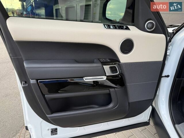 Білий Ленд Ровер Range Rover Sport, об'ємом двигуна 3 л та пробігом 63 тис. км за 53000 $, фото 15 на Automoto.ua