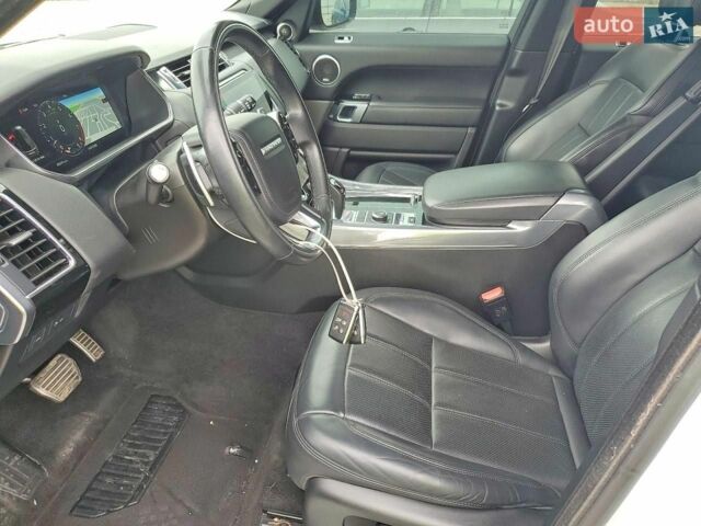 Білий Ленд Ровер Range Rover Sport, об'ємом двигуна 3 л та пробігом 100 тис. км за 35000 $, фото 7 на Automoto.ua