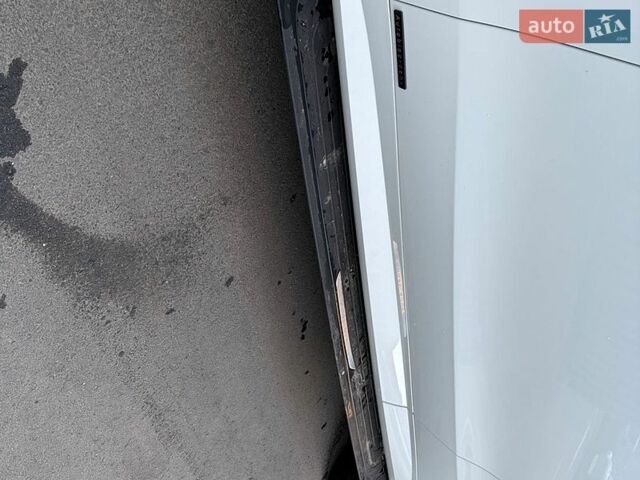 Білий Ленд Ровер Range Rover Sport, об'ємом двигуна 3 л та пробігом 53 тис. км за 129333 $, фото 23 на Automoto.ua