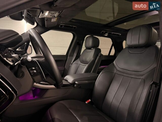 Білий Ленд Ровер Range Rover Sport, об'ємом двигуна 3 л та пробігом 56 тис. км за 113000 $, фото 12 на Automoto.ua