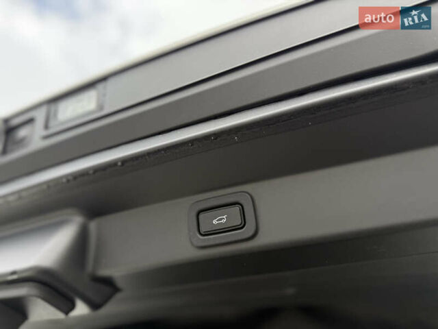 Белый Ленд Ровер Рендж Ровер Спорт, объемом двигателя 3 л и пробегом 46 тыс. км за 115900 $, фото 63 на Automoto.ua