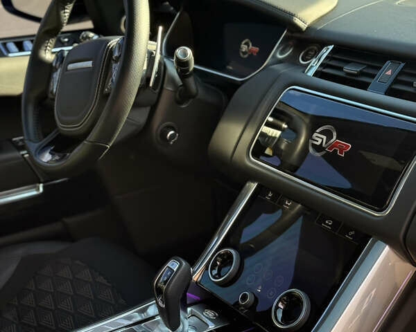 Білий Ленд Ровер Range Rover Sport, об'ємом двигуна 5 л та пробігом 32 тис. км за 94999 $, фото 10 на Automoto.ua