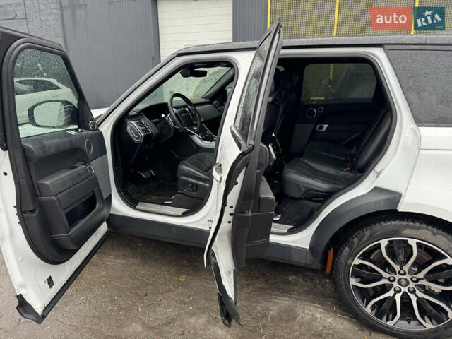 Белый Ленд Ровер Рендж Ровер Спорт, объемом двигателя 3 л и пробегом 48 тыс. км за 35500 $, фото 5 на Automoto.ua