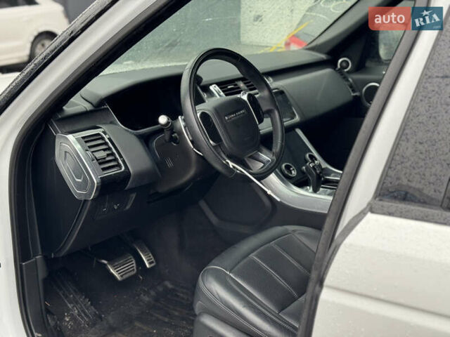 Белый Ленд Ровер Рендж Ровер Спорт, объемом двигателя 3 л и пробегом 48 тыс. км за 35500 $, фото 4 на Automoto.ua