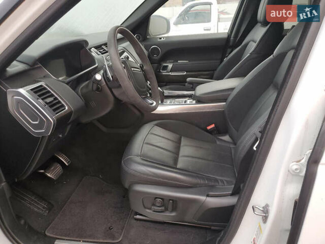 Білий Ленд Ровер Range Rover Sport, об'ємом двигуна 3 л та пробігом 32 тис. км за 25200 $, фото 7 на Automoto.ua