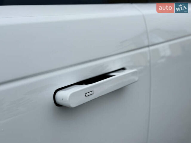 Белый Ленд Ровер Рендж Ровер Спорт, объемом двигателя 3 л и пробегом 46 тыс. км за 115900 $, фото 15 на Automoto.ua