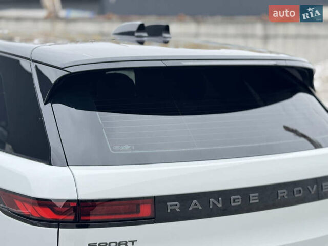 Белый Ленд Ровер Рендж Ровер Спорт, объемом двигателя 3 л и пробегом 36 тыс. км за 126000 $, фото 6 на Automoto.ua