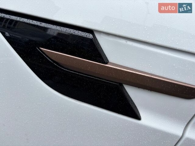 Белый Ленд Ровер Рендж Ровер Спорт, объемом двигателя 3 л и пробегом 37 тыс. км за 129333 $, фото 64 на Automoto.ua