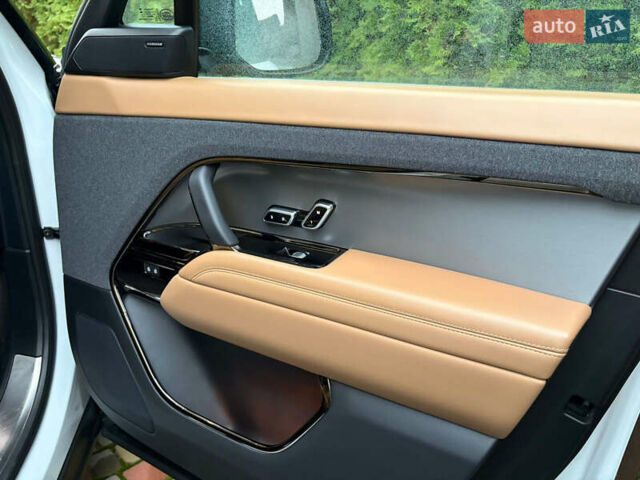 Білий Ленд Ровер Range Rover Sport, об'ємом двигуна 3 л та пробігом 88 тис. км за 100000 $, фото 9 на Automoto.ua