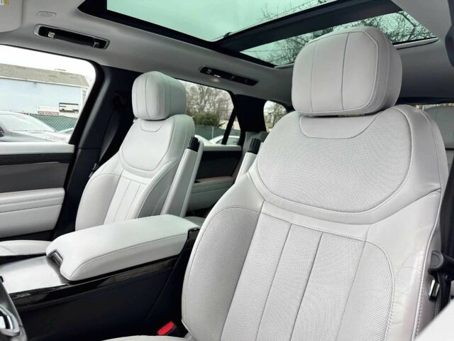 Білий Ленд Ровер Range Rover Sport, об'ємом двигуна 3 л та пробігом 24 тис. км за 30867 $, фото 12 на Automoto.ua