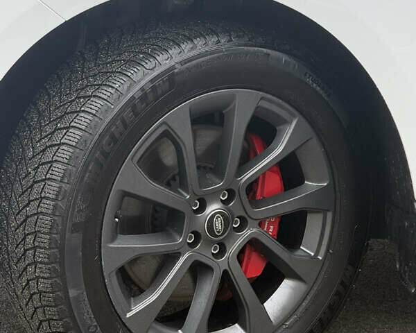 Белый Ленд Ровер Рендж Ровер Спорт, объемом двигателя 3 л и пробегом 36 тыс. км за 126000 $, фото 74 на Automoto.ua