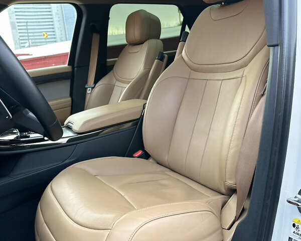 Белый Ленд Ровер Рендж Ровер Спорт, объемом двигателя 3 л и пробегом 96 тыс. км за 98500 $, фото 14 на Automoto.ua