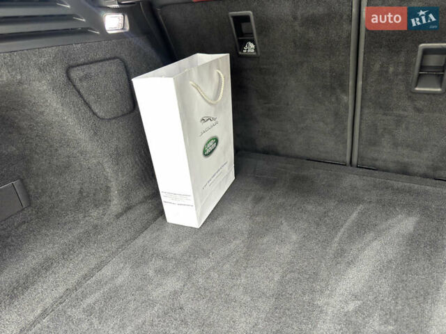 Белый Ленд Ровер Рендж Ровер Спорт, объемом двигателя 3 л и пробегом 36 тыс. км за 126000 $, фото 44 на Automoto.ua