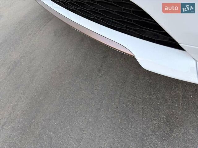 Білий Ленд Ровер Range Rover Sport, об'ємом двигуна 3 л та пробігом 37 тис. км за 129300 $, фото 9 на Automoto.ua