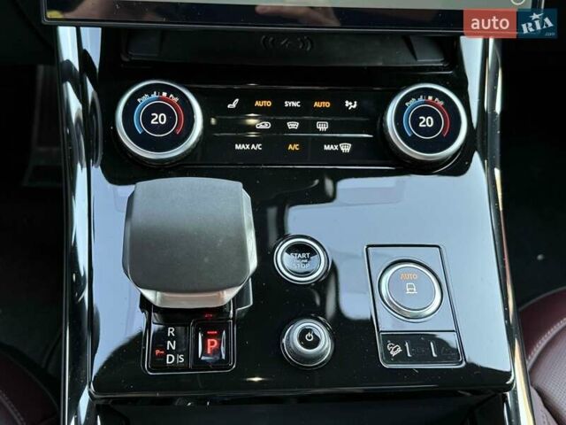 Білий Ленд Ровер Range Rover Sport, об'ємом двигуна 3 л та пробігом 36 тис. км за 123900 $, фото 32 на Automoto.ua