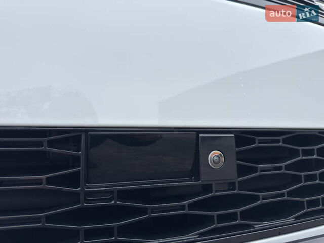 Белый Ленд Ровер Рендж Ровер Спорт, объемом двигателя 3 л и пробегом 36 тыс. км за 126000 $, фото 26 на Automoto.ua