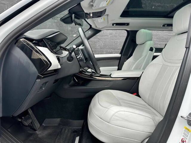 Білий Ленд Ровер Range Rover Sport, об'ємом двигуна 3 л та пробігом 24 тис. км за 30867 $, фото 11 на Automoto.ua