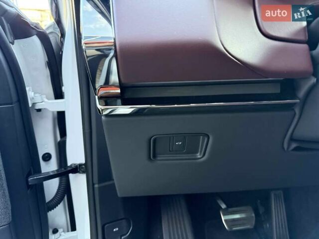 Білий Ленд Ровер Range Rover Sport, об'ємом двигуна 3 л та пробігом 36 тис. км за 123900 $, фото 21 на Automoto.ua