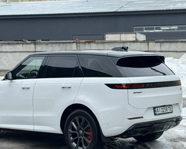 Белый Ленд Ровер Рендж Ровер Спорт, объемом двигателя 3 л и пробегом 36 тыс. км за 126000 $, фото 4 на Automoto.ua