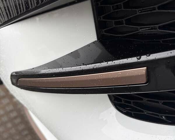 Белый Ленд Ровер Рендж Ровер Спорт, объемом двигателя 3 л и пробегом 37 тыс. км за 129333 $, фото 59 на Automoto.ua