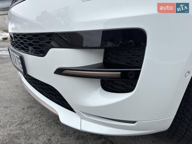 Белый Ленд Ровер Рендж Ровер Спорт, объемом двигателя 3 л и пробегом 36 тыс. км за 126000 $, фото 30 на Automoto.ua