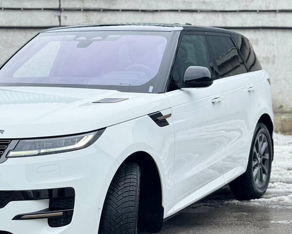 Белый Ленд Ровер Рендж Ровер Спорт, объемом двигателя 3 л и пробегом 36 тыс. км за 126000 $, фото 2 на Automoto.ua
