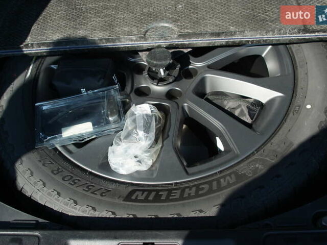 Ленд Ровер Рендж Ровер Спорт 2023 в Киеве на Automoto.ua Белый Ленд Ровер Рендж Ровер Спорт, объемом двигателя 3 л и пробегом 90 тыс. км за 94999 $, фото 27 на Automoto.ua