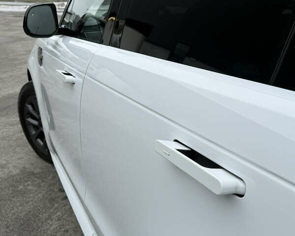 Белый Ленд Ровер Рендж Ровер Спорт, объемом двигателя 3 л и пробегом 36 тыс. км за 126000 $, фото 70 на Automoto.ua