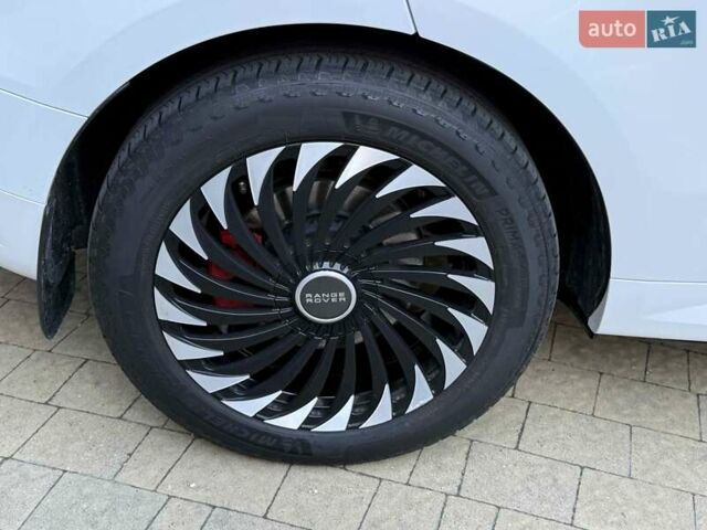 Білий Ленд Ровер Range Rover Sport, об'ємом двигуна 3 л та пробігом 36 тис. км за 123900 $, фото 7 на Automoto.ua