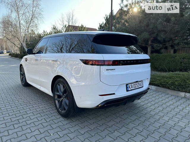 Білий Ленд Ровер Range Rover Sport, об'ємом двигуна 3 л та пробігом 3 тис. км за 136165 $, фото 2 на Automoto.ua