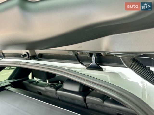 Білий Ленд Ровер Range Rover Sport, об'ємом двигуна 3 л та пробігом 4 тис. км за 132777 $, фото 75 на Automoto.ua