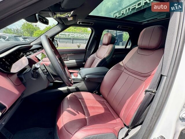 Білий Ленд Ровер Range Rover Sport, об'ємом двигуна 3 л та пробігом 31 тис. км за 127900 $, фото 21 на Automoto.ua