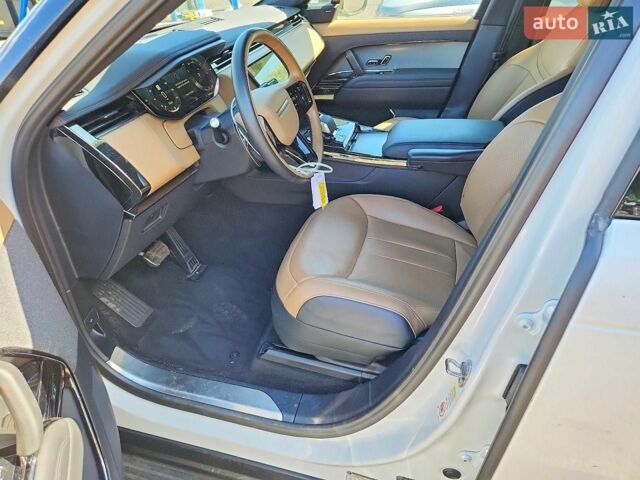 Білий Ленд Ровер Range Rover Sport, об'ємом двигуна 0 л та пробігом 29 тис. км за 35000 $, фото 7 на Automoto.ua