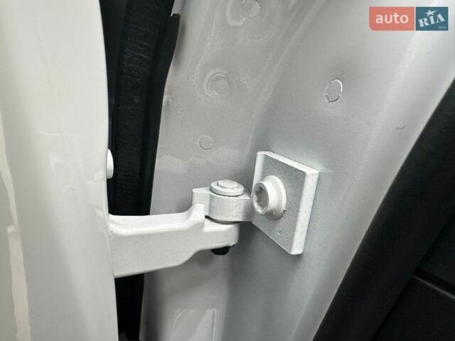 Білий Ленд Ровер Range Rover Sport, об'ємом двигуна 3 л та пробігом 4 тис. км за 132777 $, фото 70 на Automoto.ua