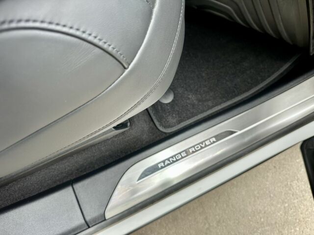 Белый Ленд Ровер Рендж Ровер Спорт, объемом двигателя 3 л и пробегом 4 тыс. км за 132777 $, фото 5 на Automoto.ua