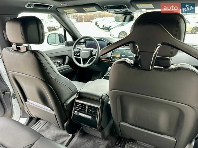 Білий Ленд Ровер Range Rover Sport, об'ємом двигуна 3 л та пробігом 4 тис. км за 132777 $, фото 44 на Automoto.ua