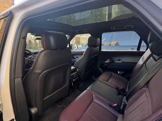 Белый Ленд Ровер Рендж Ровер Спорт, объемом двигателя 3 л и пробегом 27 тыс. км за 125000 $, фото 7 на Automoto.ua