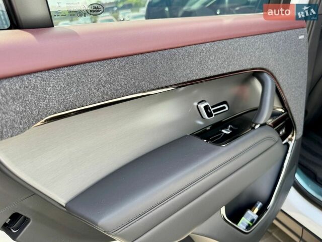 Білий Ленд Ровер Range Rover Sport, об'ємом двигуна 3 л та пробігом 31 тис. км за 127900 $, фото 26 на Automoto.ua
