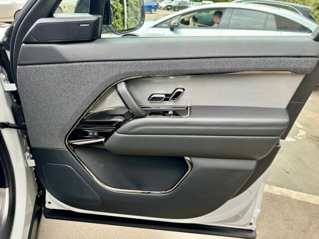 Белый Ленд Ровер Рендж Ровер Спорт, объемом двигателя 3 л и пробегом 4 тыс. км за 132777 $, фото 4 на Automoto.ua