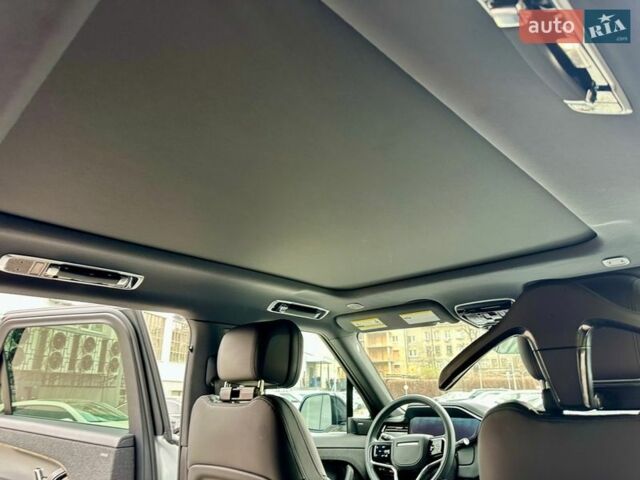 Білий Ленд Ровер Range Rover Sport, об'ємом двигуна 3 л та пробігом 4 тис. км за 132777 $, фото 42 на Automoto.ua